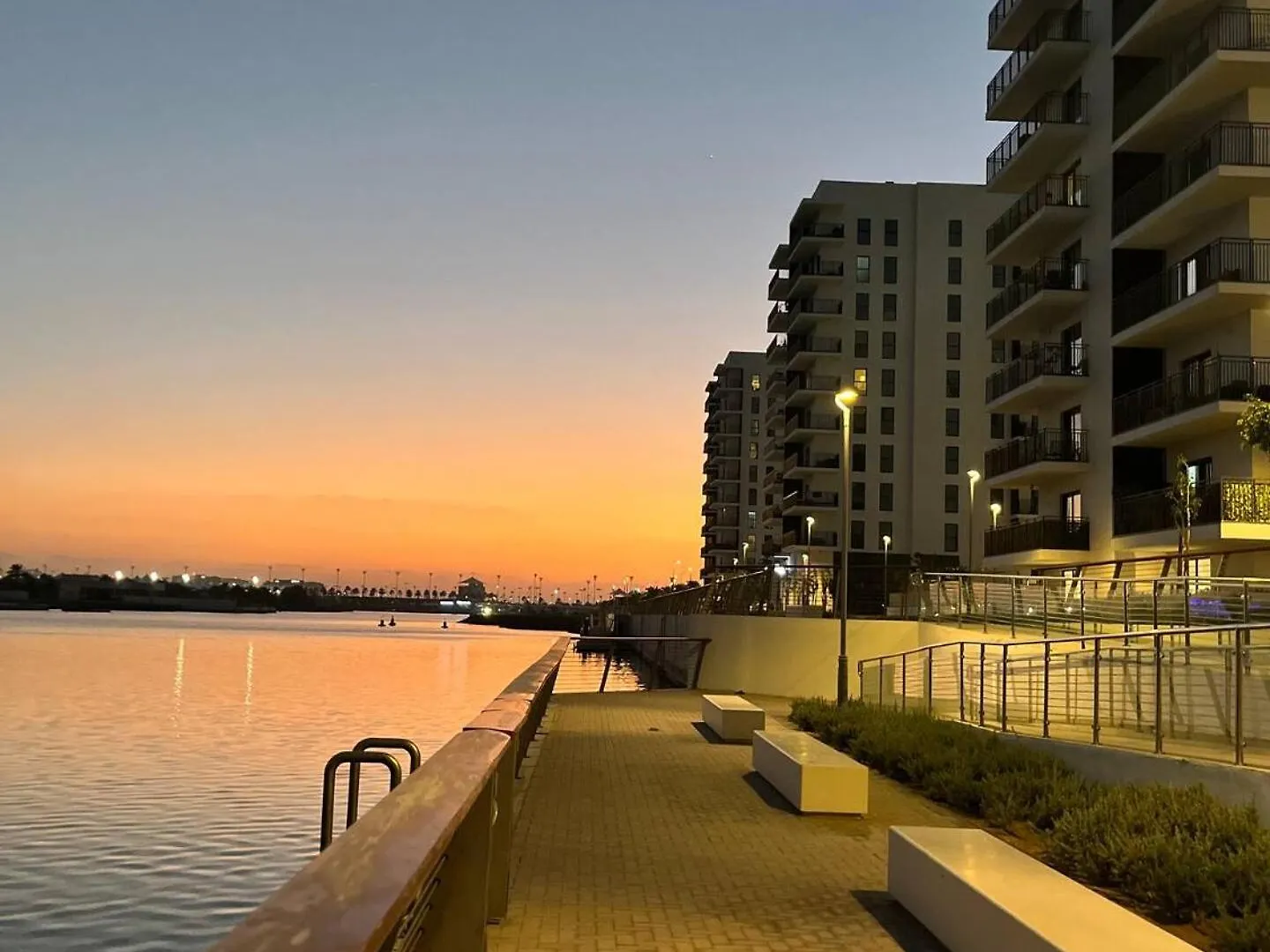 Ultimate Comfort 2Bd Yas Island Абу-Даби 0*,  ОАЭ