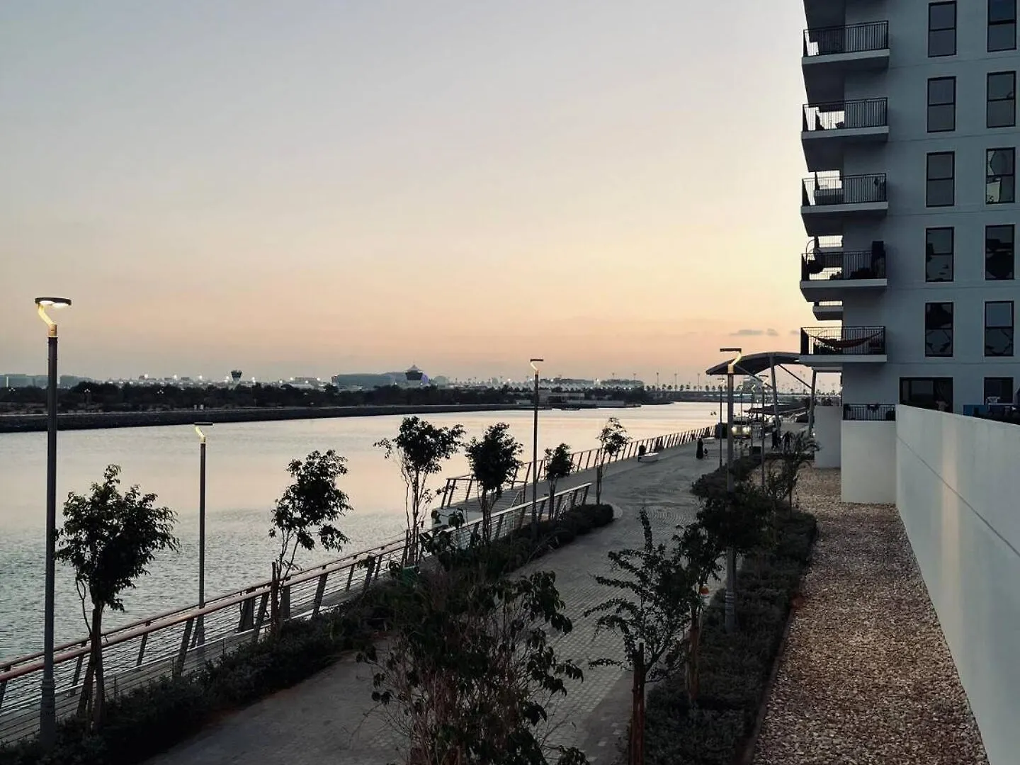 Ultimate Comfort 2Bd Yas Island Abu Dzabi